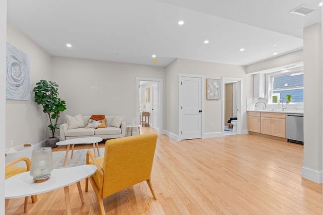194 Washington Ave 2, Winthrop, MA 02152
