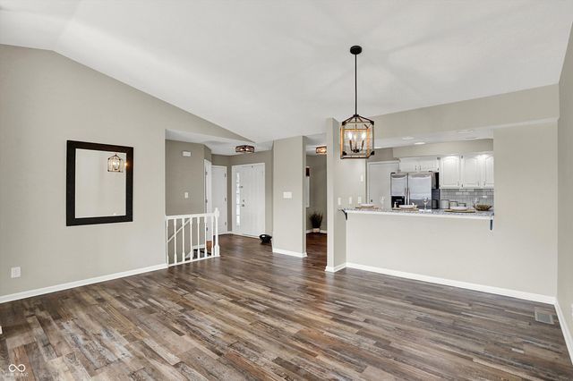 8148 Shoreridge Terrace 23, Indianapolis, IN 46236