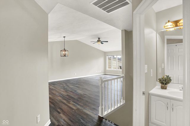 8148 Shoreridge Terrace 23, Indianapolis, IN 46236