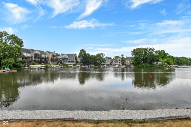 8148 Shoreridge Terrace 23, Indianapolis, IN 46236