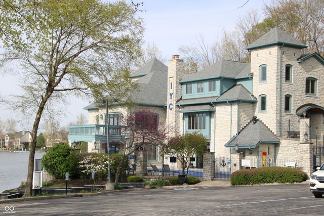 8148 Shoreridge Terrace 23, Indianapolis, IN 46236