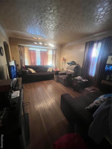 17401 Albion Street, Detroit, MI 48234