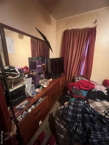 17401 Albion Street, Detroit, MI 48234