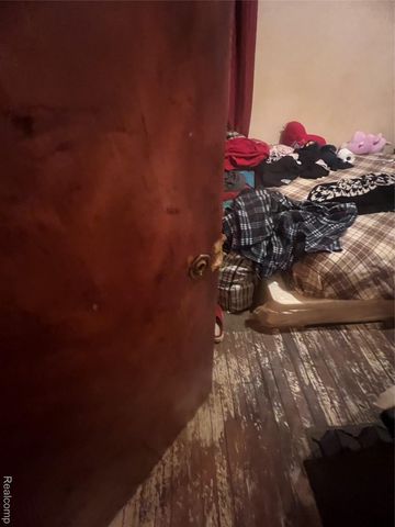 17401 Albion Street, Detroit, MI 48234