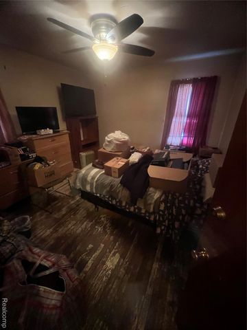 17401 Albion Street, Detroit, MI 48234