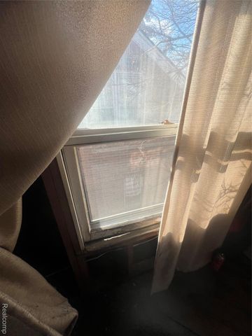 17401 Albion Street, Detroit, MI 48234