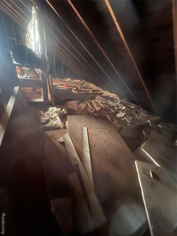 17401 Albion Street, Detroit, MI 48234