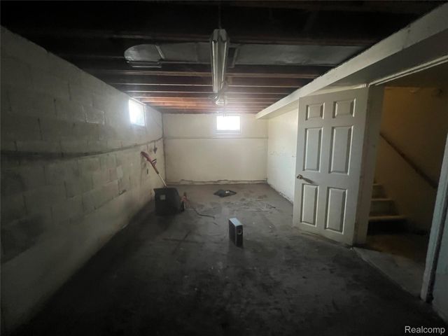 17401 Albion Street, Detroit, MI 48234