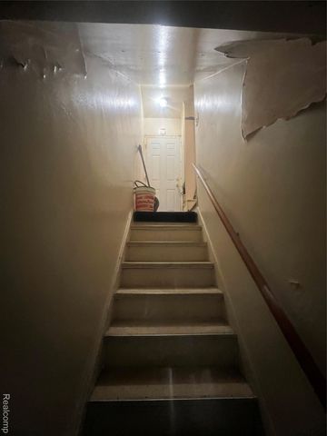 17401 Albion Street, Detroit, MI 48234