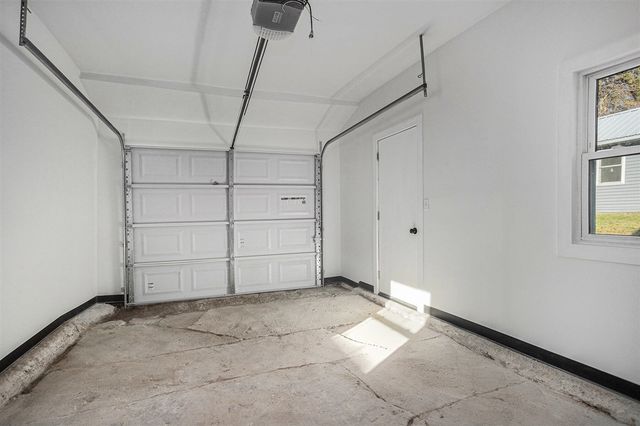 86 E Ave, Battle Creek, MI 49017