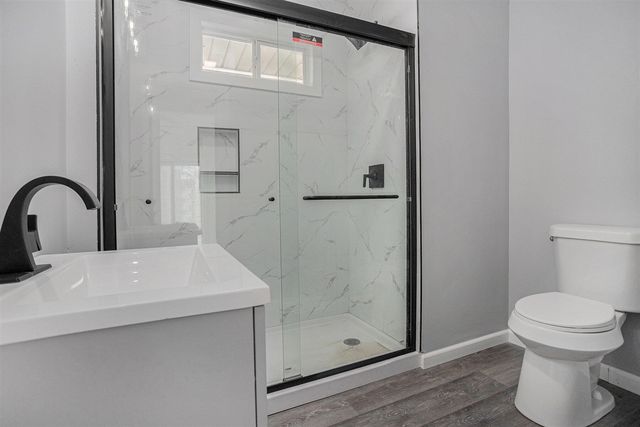 86 E Ave, Battle Creek, MI 49017