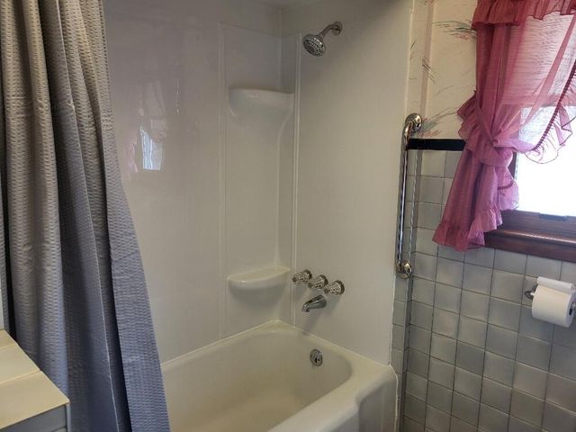 5867 Dowling Street, Montague, MI 49437