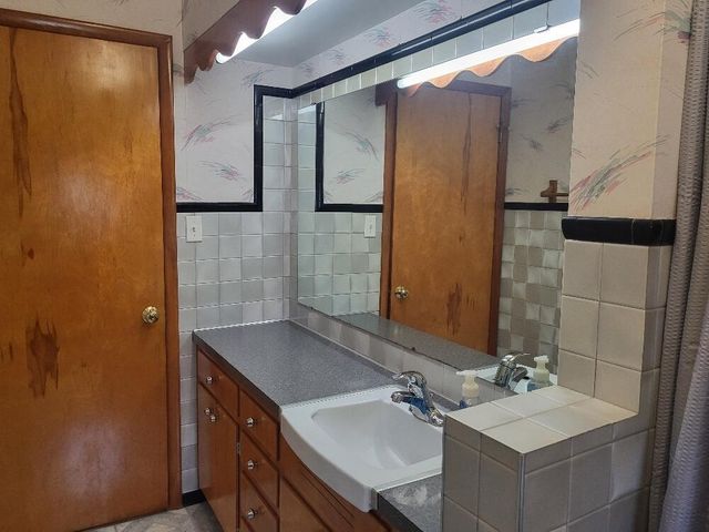 5867 Dowling Street, Montague, MI 49437