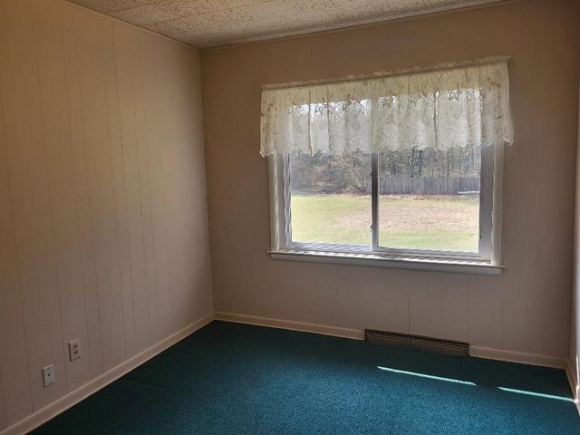 5867 Dowling Street, Montague, MI 49437