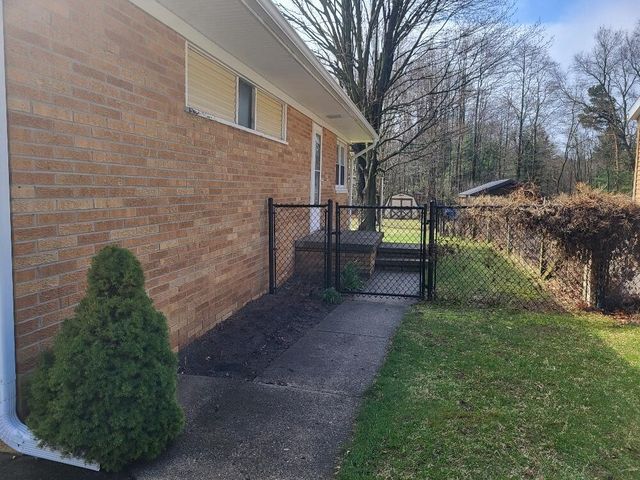 5867 Dowling Street, Montague, MI 49437