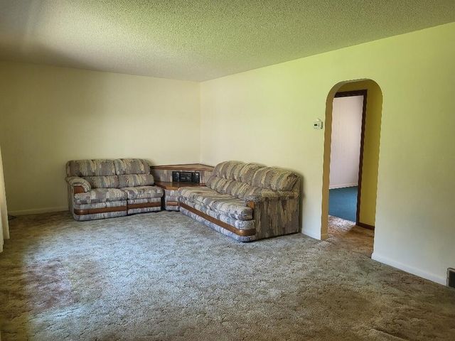 5867 Dowling Street, Montague, MI 49437