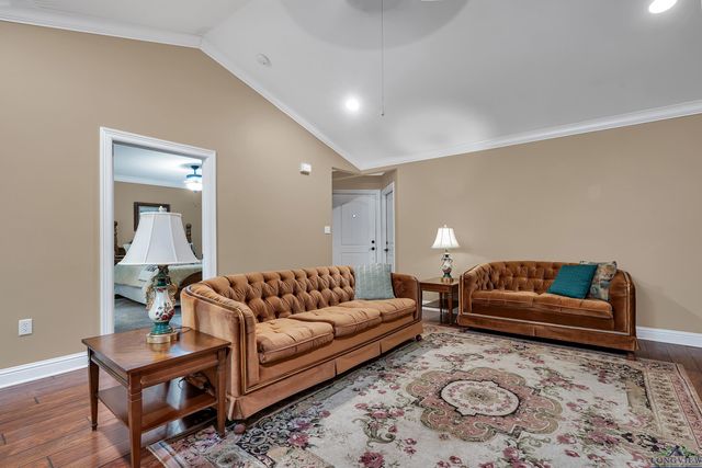 1704 Yellowstone Dr., Longview, TX 75605