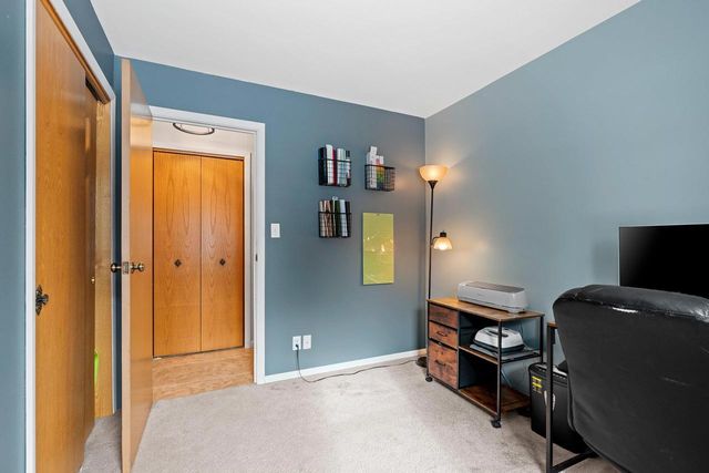 1266 GLENVIEW DRIVE, Neenah, WI 54956