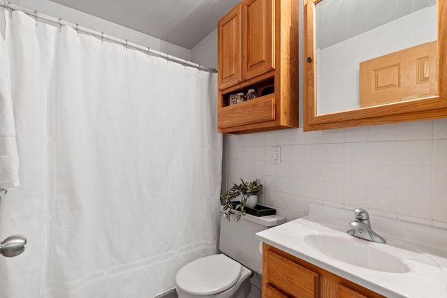 1266 GLENVIEW DRIVE, Neenah, WI 54956