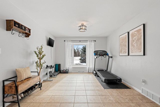 1266 GLENVIEW DRIVE, Neenah, WI 54956