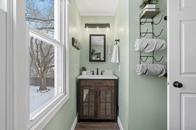 1266 GLENVIEW DRIVE, Neenah, WI 54956