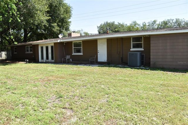423 LONGFELLOW BOULEVARD, Lakeland, FL 33801