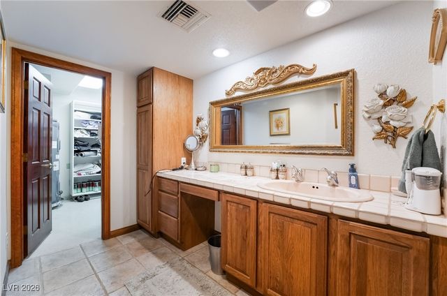 4250 East Quail Avenue, Las Vegas, NV 89120