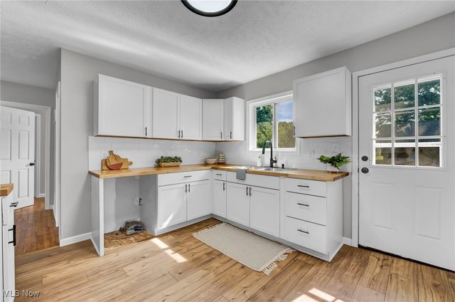 6111 Cornell Boulevard, North Ridgeville, OH 44039