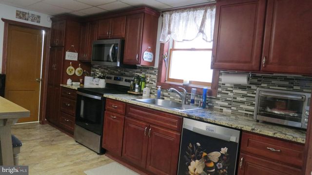 99 LINDBERGH RD, Hopewell, NJ 08525