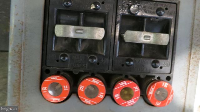 99 LINDBERGH RD, Hopewell, NJ 08525