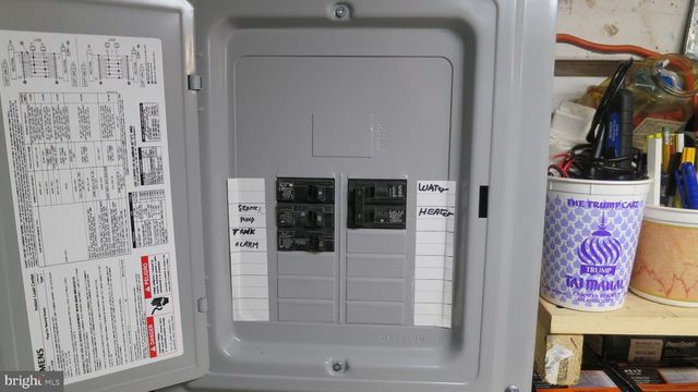 99 LINDBERGH RD, Hopewell, NJ 08525