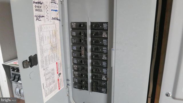 99 LINDBERGH RD, Hopewell, NJ 08525