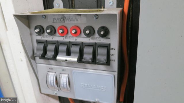 99 LINDBERGH RD, Hopewell, NJ 08525