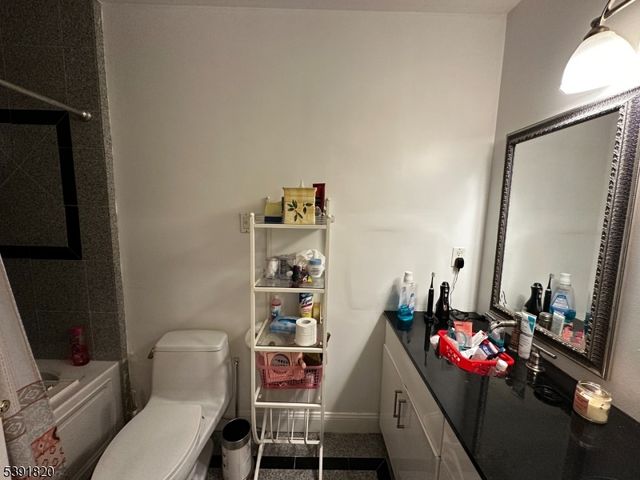 28 Zachary Ter, Fair Lawn Boro, NJ 07410