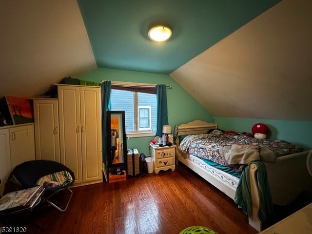 28 Zachary Ter, Fair Lawn Boro, NJ 07410