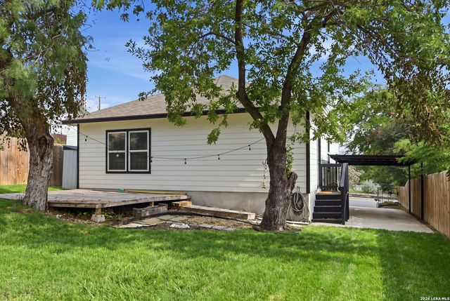 206 CHICKERING AVE, San Antonio, TX 78210