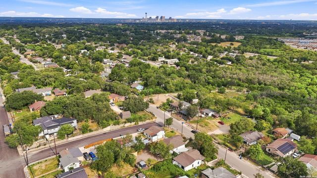 206 CHICKERING AVE, San Antonio, TX 78210