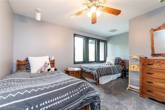 28750 S Woodland Road, Pepper Pike, OH 44124
