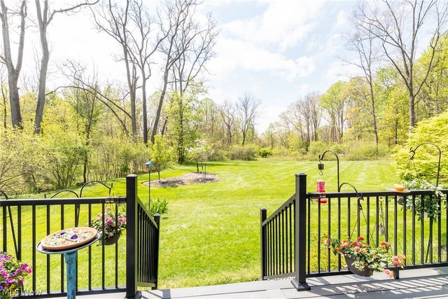 28750 S Woodland Road, Pepper Pike, OH 44124
