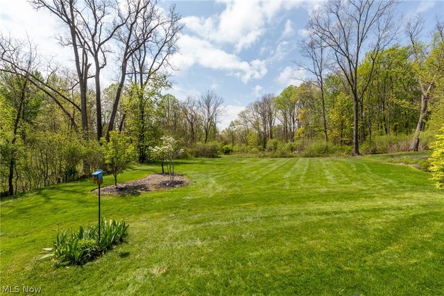28750 S Woodland Road, Pepper Pike, OH 44124