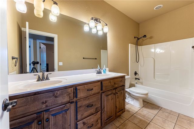 126 Angus Lane, Farmington, AR 72730