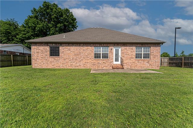 126 Angus Lane, Farmington, AR 72730