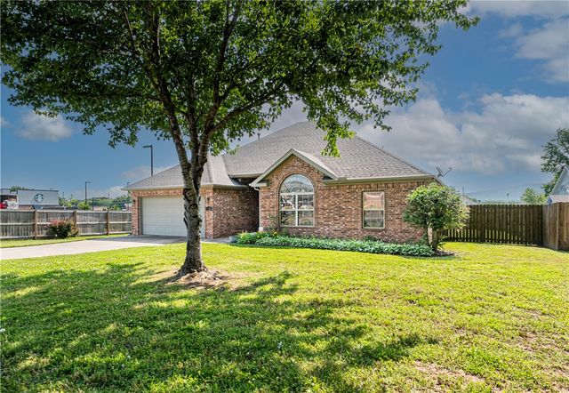 126 Angus Lane, Farmington, AR 72730