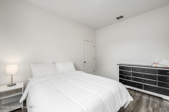 1717 Dalroy Street NW, Palm Bay, FL 32907