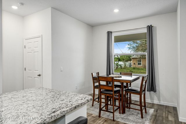 1717 Dalroy Street NW, Palm Bay, FL 32907