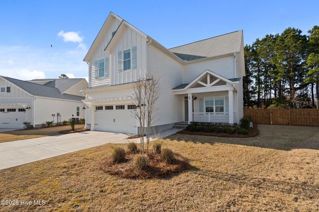 28 Perch Place, Hampstead, NC 28443