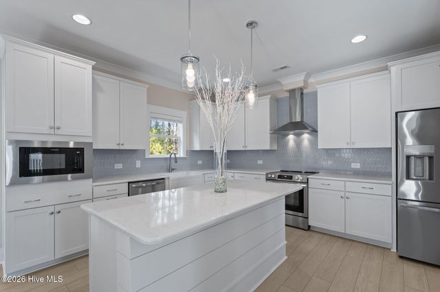 28 Perch Place, Hampstead, NC 28443