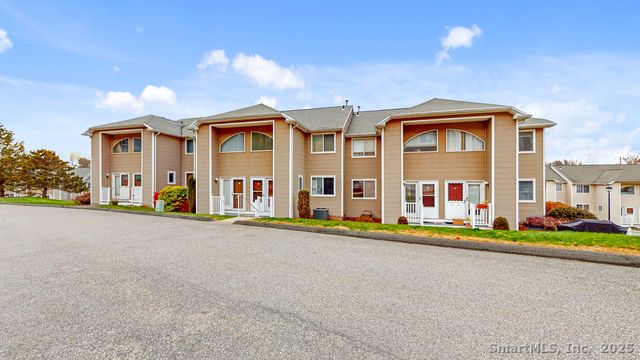 80 Country Lane APT 40, Vernon, CT 06066