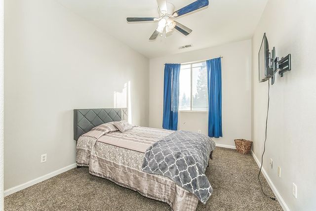 2631 Rall Avenue, Clovis, CA 93611