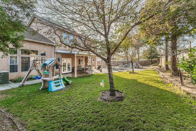 2631 Rall Avenue, Clovis, CA 93611